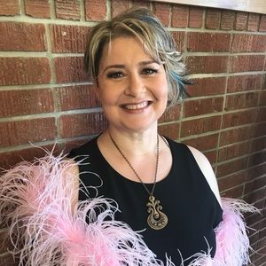 Meet your Posher, Yasmin